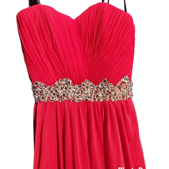 Red Xtraordinary Homecoming Dress Size 5 Juniors - Picture 6 of 10